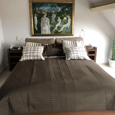 Chez Marraine Bed and Breakfast